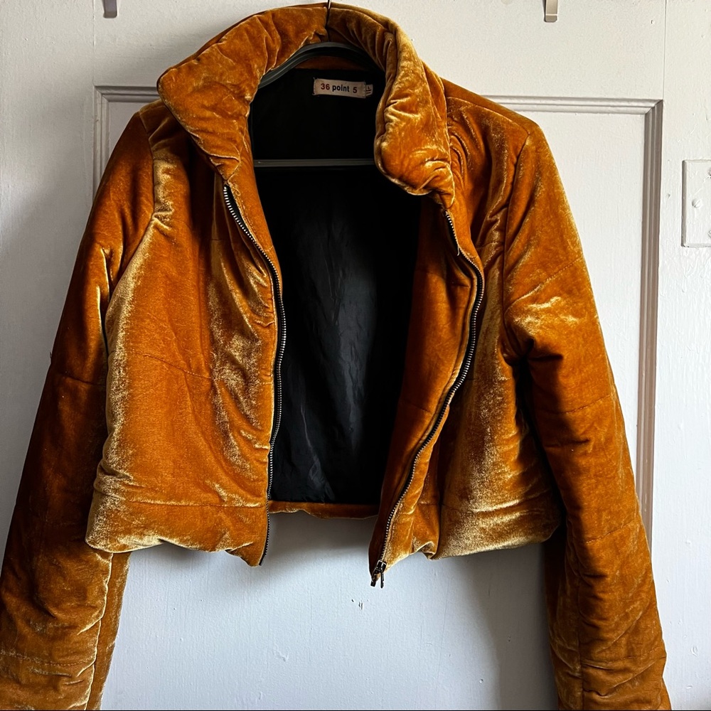Gold suede fall coat - Picture 2 of 4